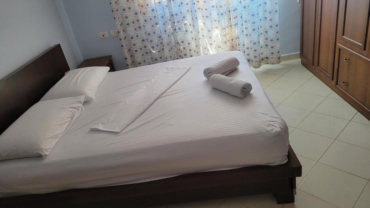 Charming Apartment Lushnje Экстерьер фото