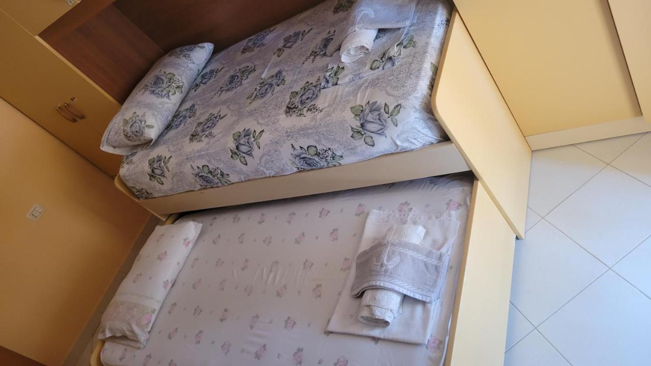 Charming Apartment Lushnje Экстерьер фото