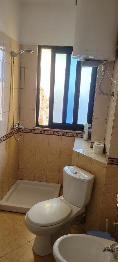 Charming Apartment Lushnje Экстерьер фото